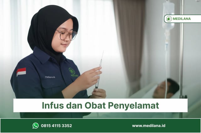 Perawat memasang selang infus untuk memberikan obat-obatan suntik kepada pasien di rumah.