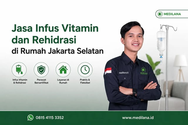 Perawat Medilana memasang infus vitamin di rumah pasien Jakarta Selatan